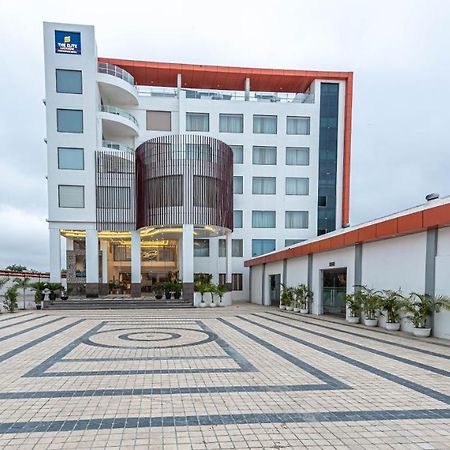 The Elite Lucknow Convention Hotel Exterior photo