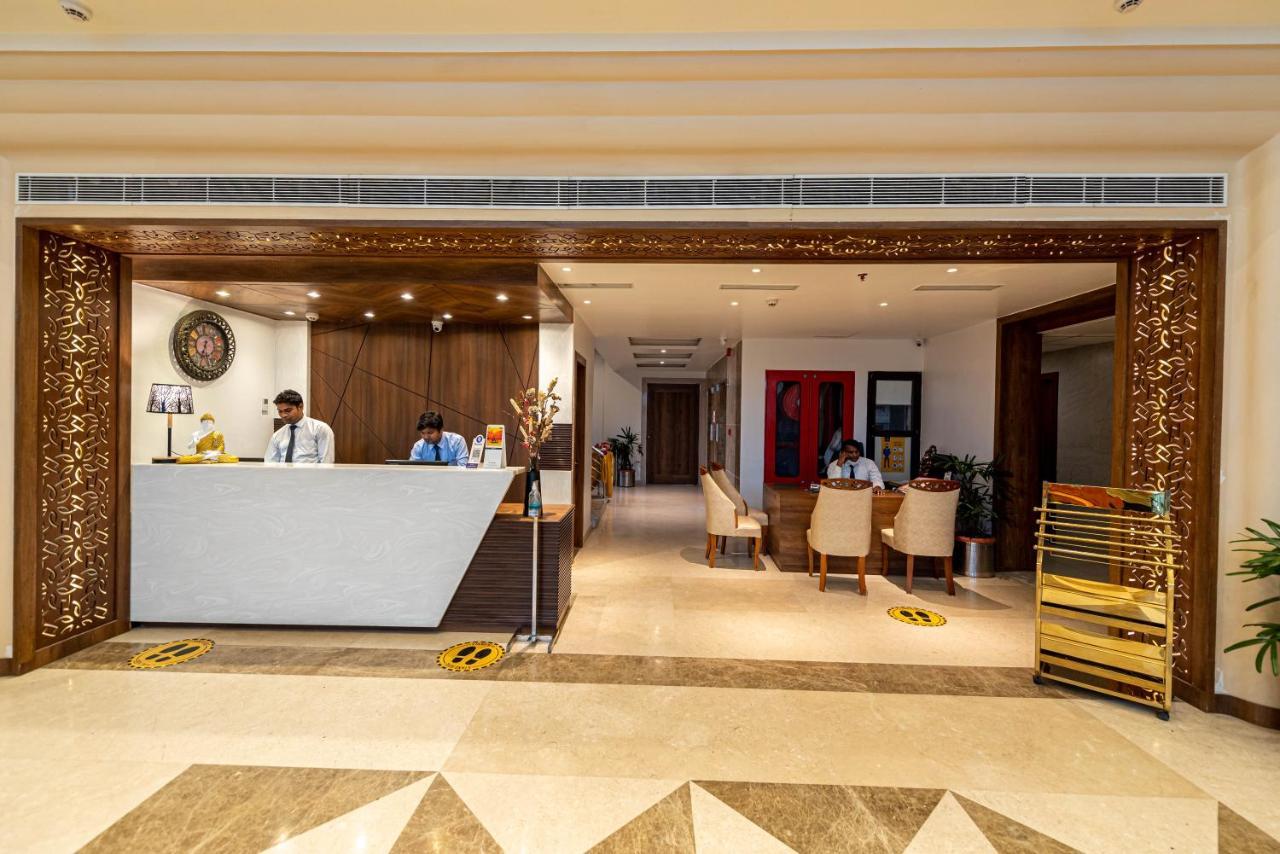 The Elite Lucknow Convention Hotel Exterior photo