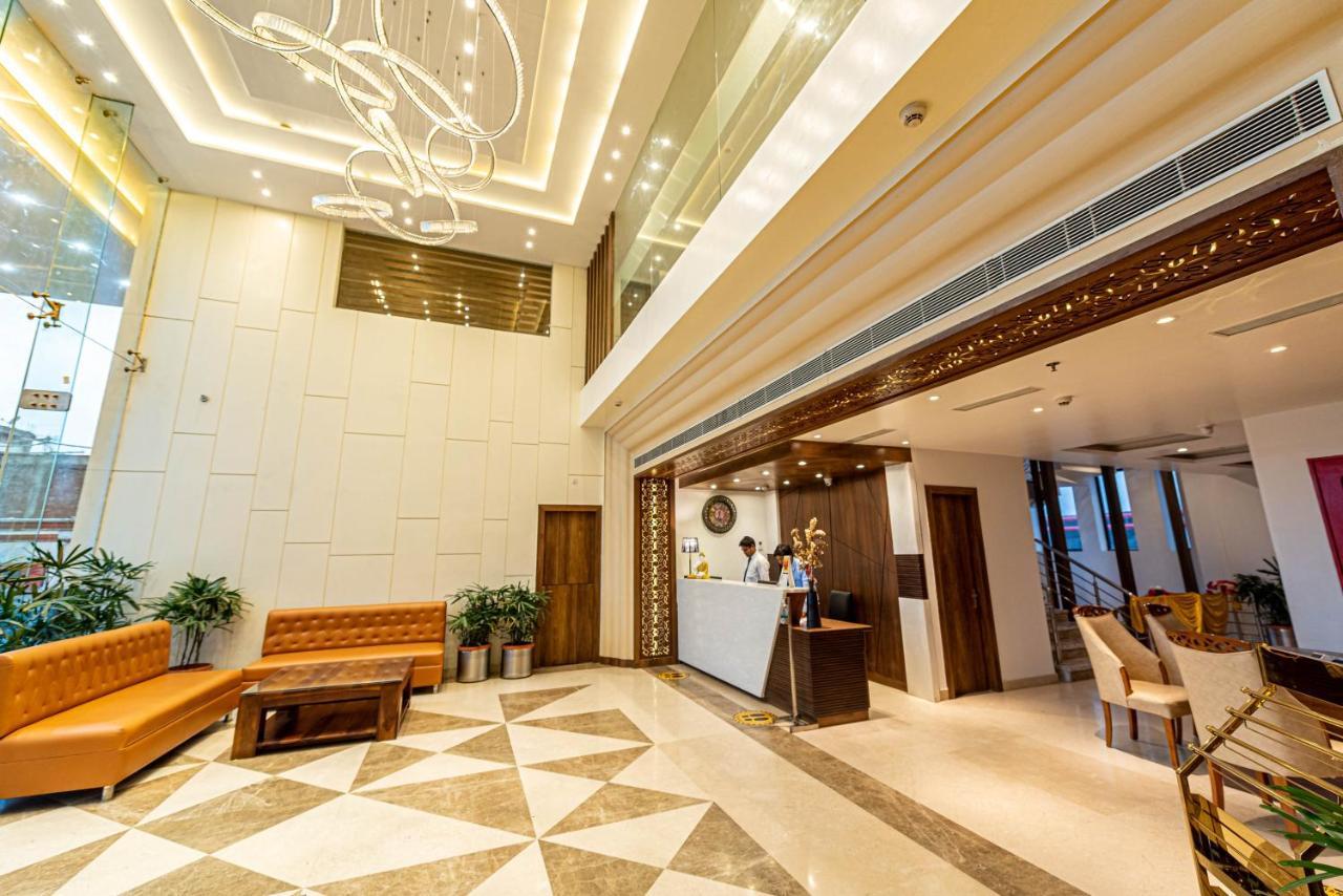 The Elite Lucknow Convention Hotel Exterior photo